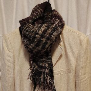 Men's Plaid Wool Scarf - Black and Gray